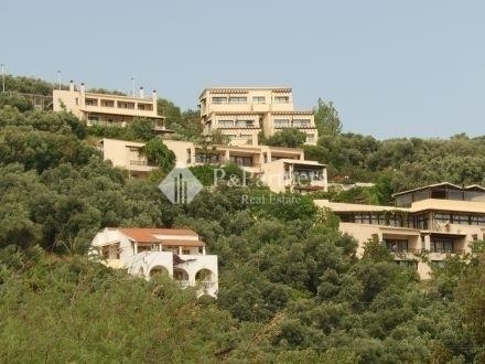 (For Sale) Other Properties Hotel || Corfu (Kerkira)/Kassiopi - 2.500 Sq.m, 4.500.000€ 